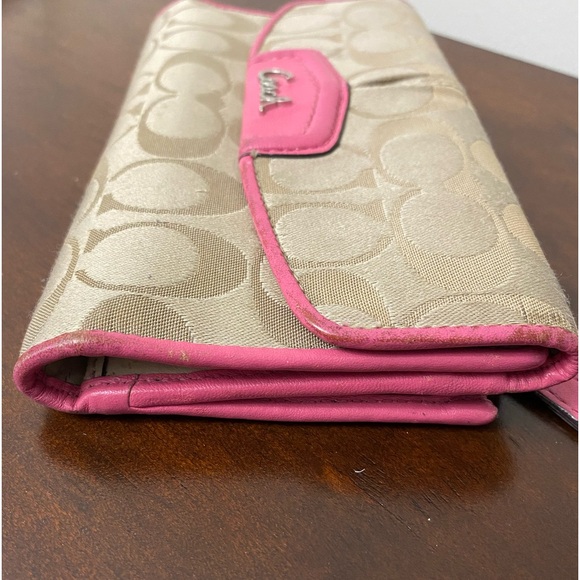 Coach Ashley Signature Jacquard Snap Envelope Wallet - Picture 5 of 14
